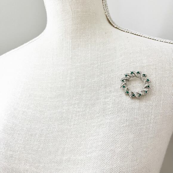 Panetta Vintage Emerald Green Crystal Wreath Brooch - Picture 5 of 7